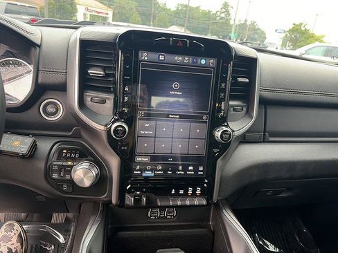 Used 2023 RAM 1500 Laramie AWD/4WD image 17