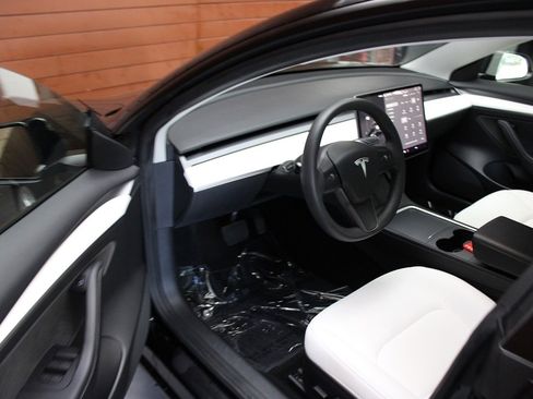 Used 2022 Tesla Model 3 Long Range image 22