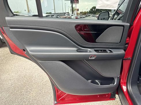 New 2026 Lincoln Aviator AWD image 13