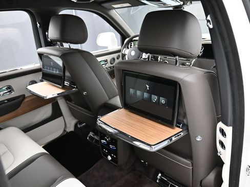 New 2026 Rolls-Royce Cullinan AWD/4WD image 29