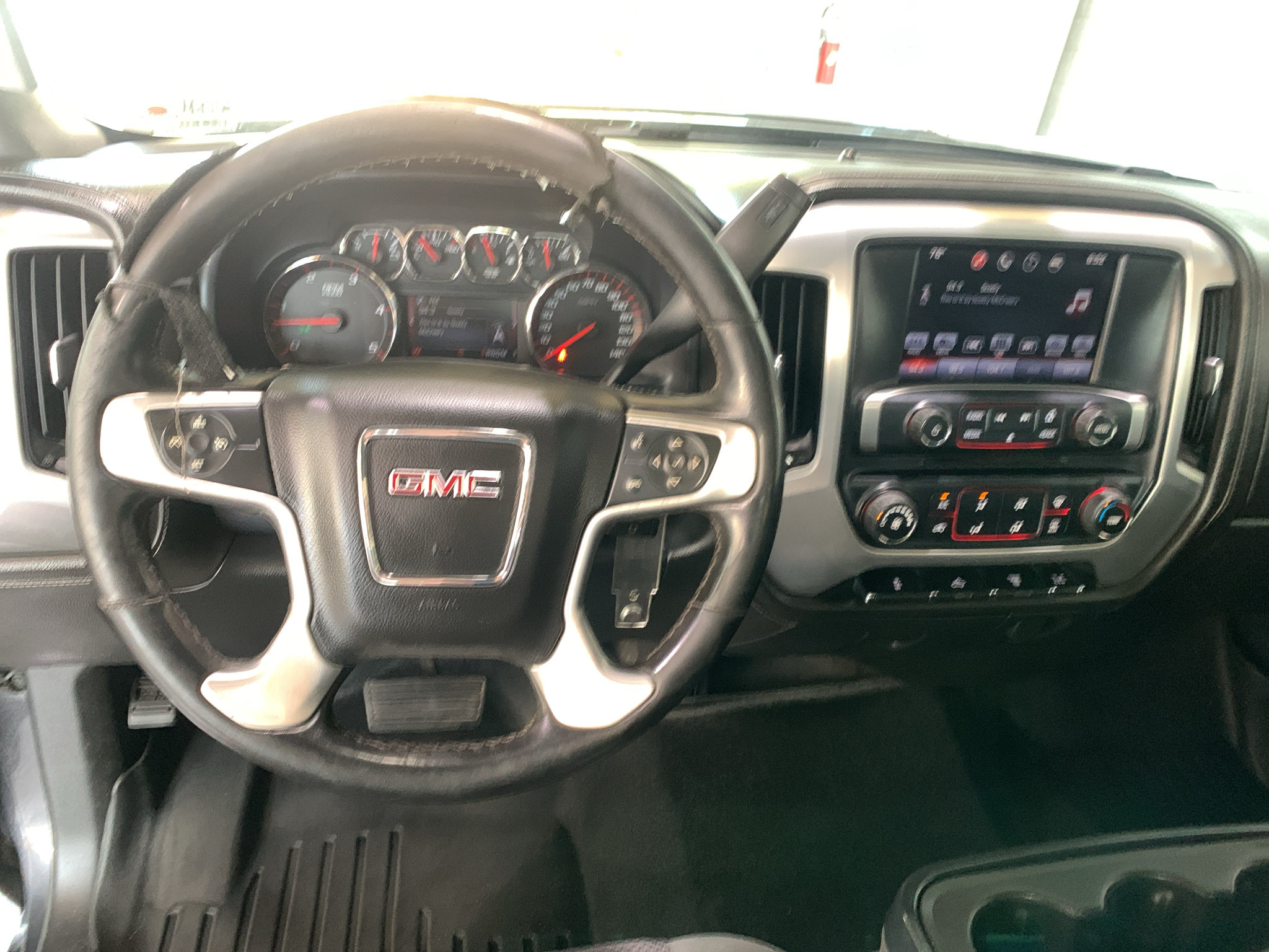 Used 2016 GMC Sierra 3500 SLE w/ SLE Preferred Package AWD/4WD image 14