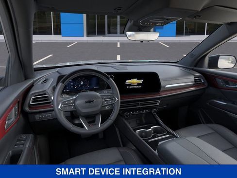 New 2025 Chevrolet Traverse Z71 w/ Enhanced Driving Package image 16