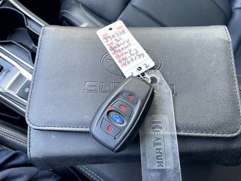 Used 2021 Subaru Ascent Limited AWD/4WD image 20