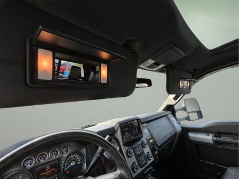 Used 2013 Ford F250 Lariat w/ Lariat Ultimate Pkg image 27