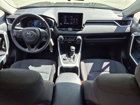 Used 2024 Toyota RAV4 LE AWD/4WD image 20