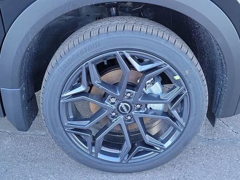 New 2026 Nissan Kicks SR w/ SR Premium Package image 9