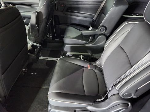 New 2026 Honda Odyssey Touring image 12