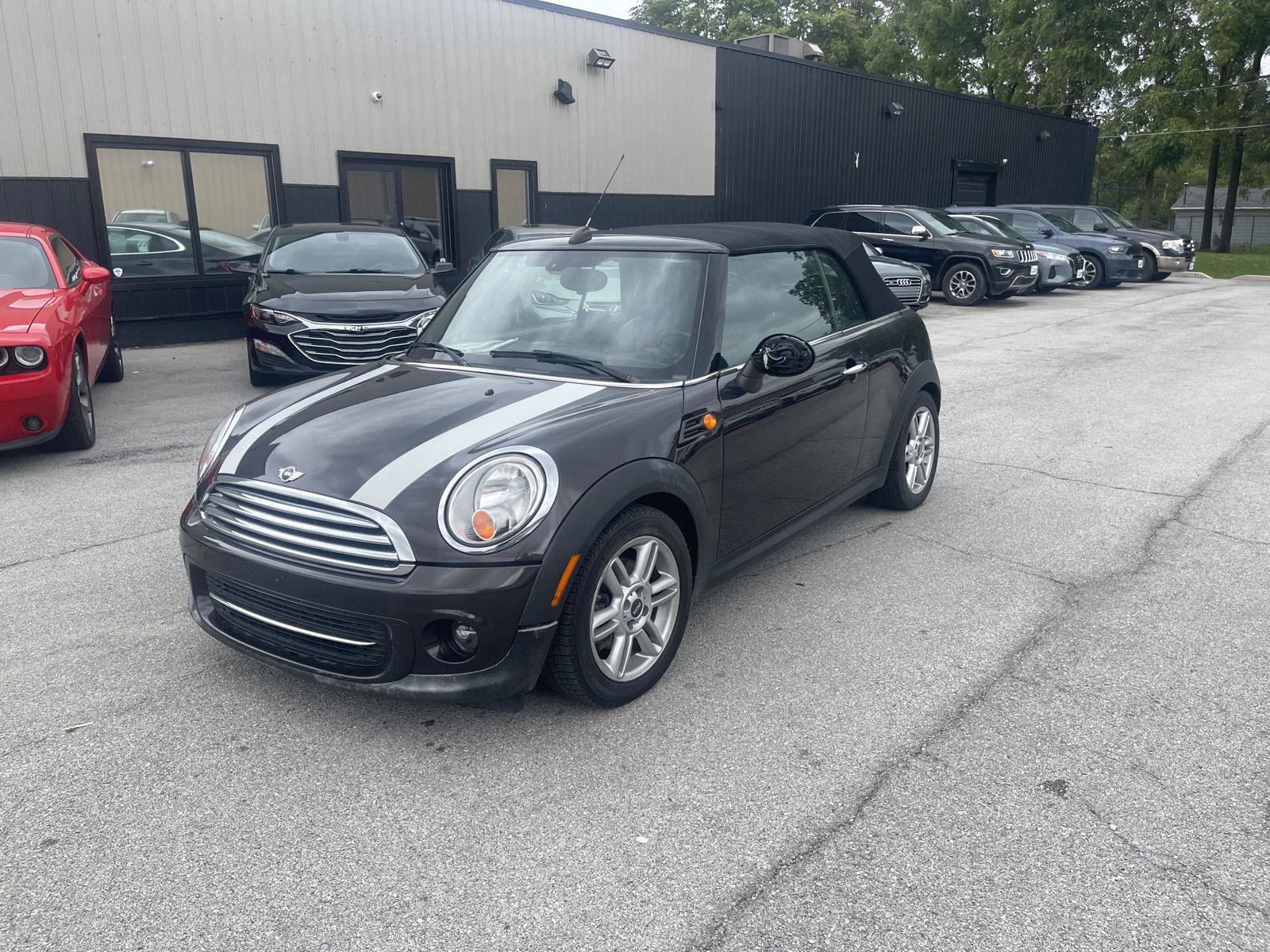 Used 2015 MINI Cooper Convertible FWD image 2