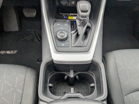 Used 2024 Toyota RAV4 XLE w/ Convenience Package image 24