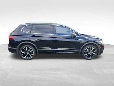 Used 2022 Volkswagen Tiguan SEL R-Line image 8