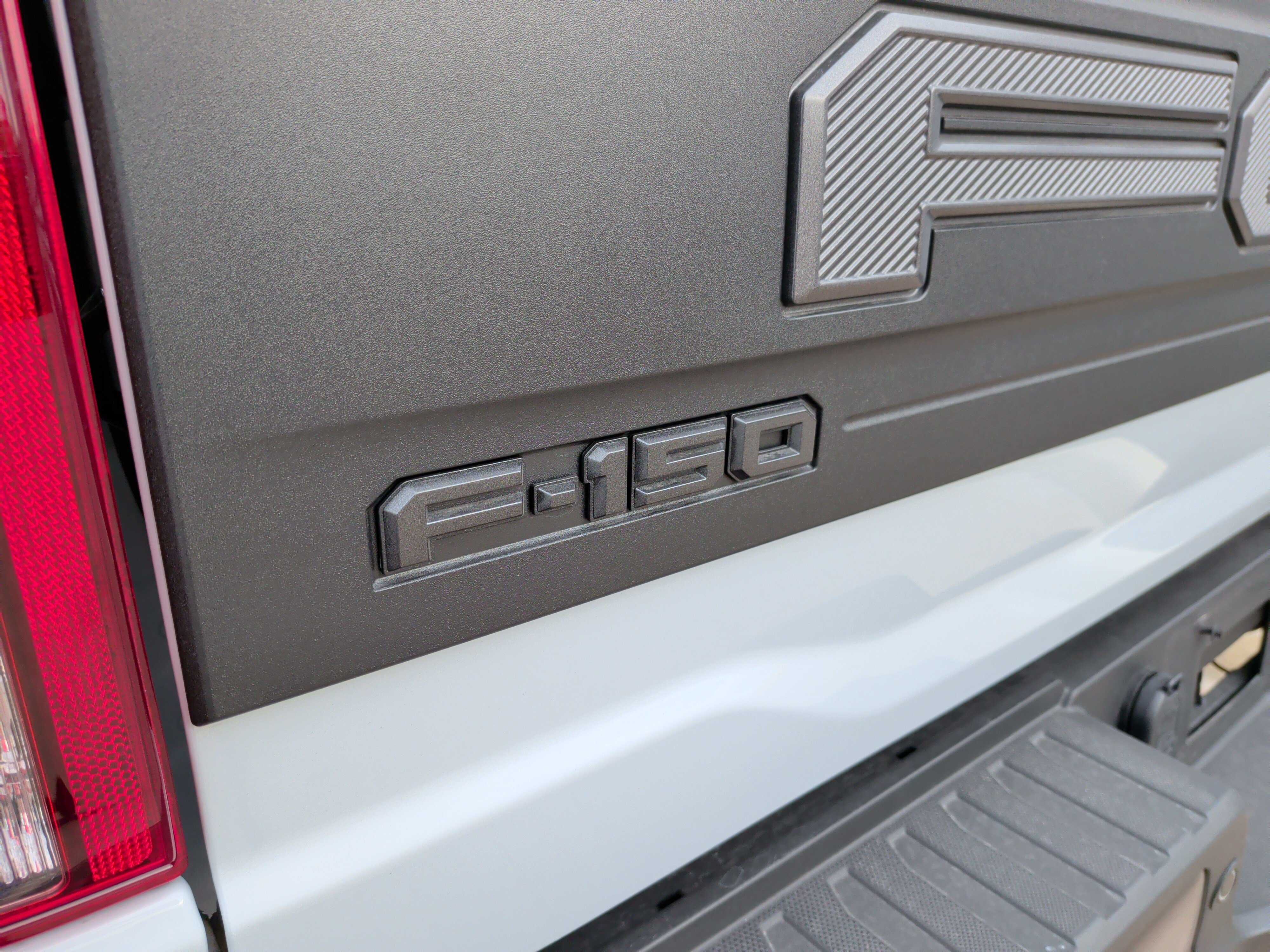 Used 2025 Ford F150 Raptor AWD/4WD image 38