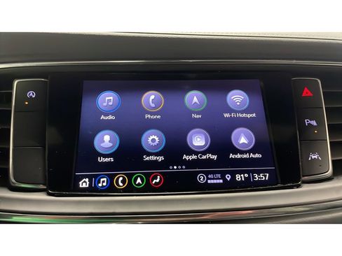 Used 2024 Buick Enclave Premium image 13