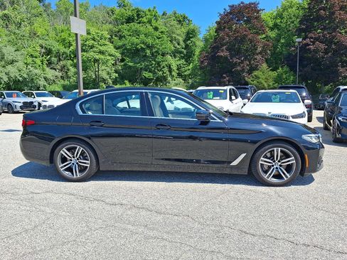 Used 2023 BMW 530i xDrive w/ Premium Package AWD/4WD image 7