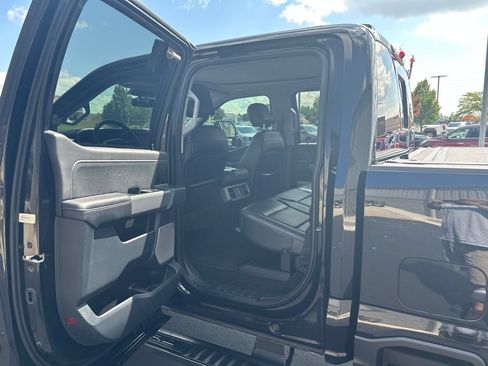 Certified 2023 Ford F250 Lariat w/ Lariat Ultimate Package AWD/4WD image 17