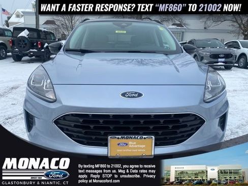 Certified 2022 Ford Escape SE w/ SE Sport Appearance Package image 3