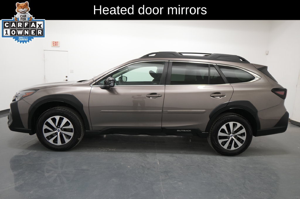 Used 2024 Subaru Outback Premium AWD/4WD image 4