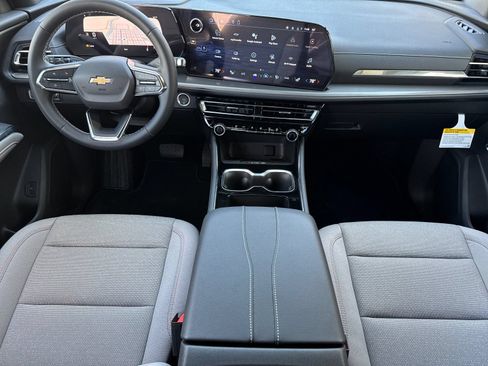 New 2026 Chevrolet Traverse LT FWD image 14