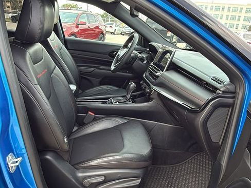 Used 2024 Jeep Compass Trailhawk image 27