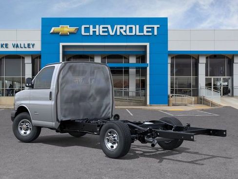 New 2026 Chevrolet Express 3500 w/ Power Convenience Package image 3