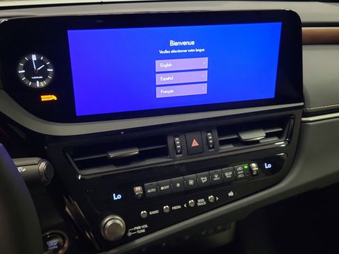 New 2025 Lexus ES 350 w/ Premium Package image 12