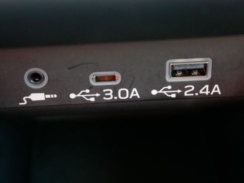 Certified 2025 Subaru Outback Premium image 29