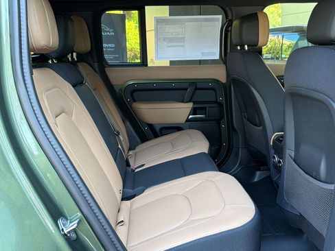 New 2026 Land Rover Defender 110 X AWD/4WD image 31