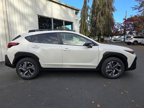 New 2025 Subaru Crosstrek 2.5i Premium image 3