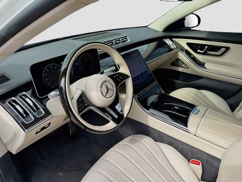 Used 2023 Mercedes-Benz S 580 4MATIC Sedan image 4