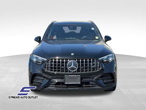 Used 2025 Mercedes-Benz GLC 43 AMG 4MATIC image 2