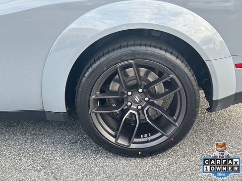 Used 2021 Dodge Challenger R/T Scat Pack image 18