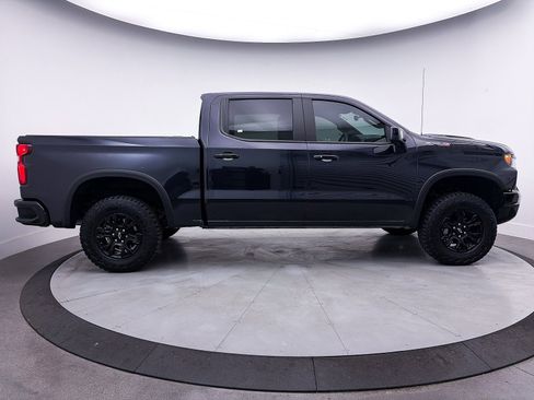 Used 2024 Chevrolet Silverado 1500 ZR2 w/ Technology Package image 46