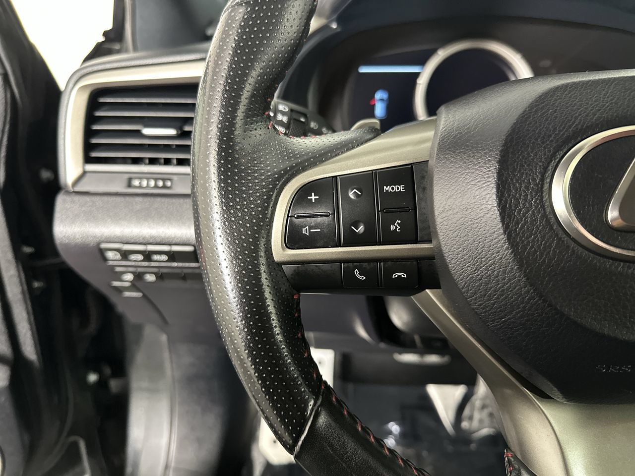 Used 2022 Lexus RX 350 F Sport w/ Accessory Package AWD/4WD image 6