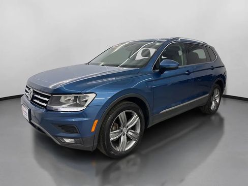 Used 2020 Volkswagen Tiguan SEL image 4