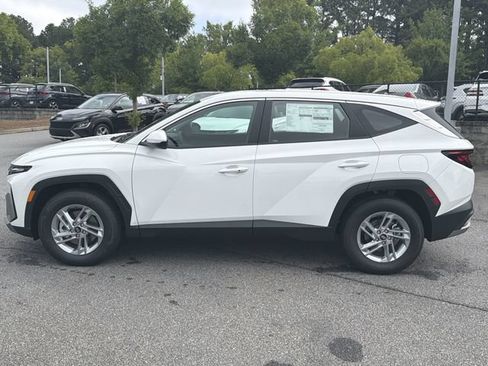 New 2026 Hyundai Tucson SE w/ Tow & Go Package FWD image 4