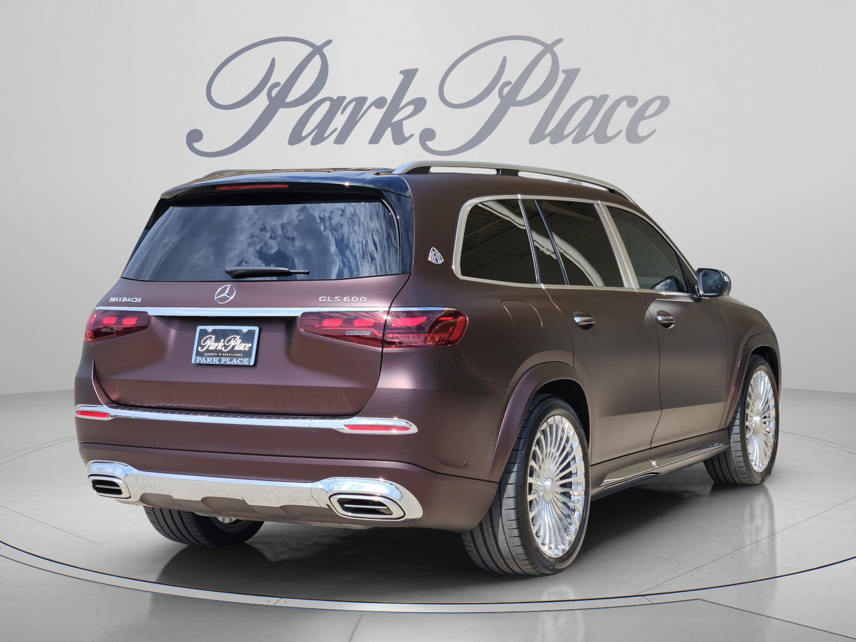Used 2025 Mercedes-Benz Maybach GLS 600 4MATIC image 6