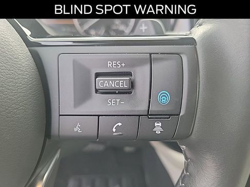 Used 2023 Nissan Pathfinder SL w/ Lighting Package (N92) image 23