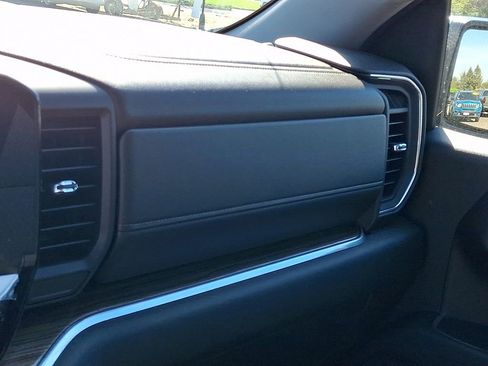 Used 2023 Chevrolet Silverado 1500 LT AWD/4WD image 25