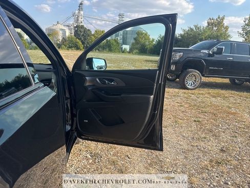 Certified 2023 Chevrolet Traverse Premier w/ Redline Edition image 30