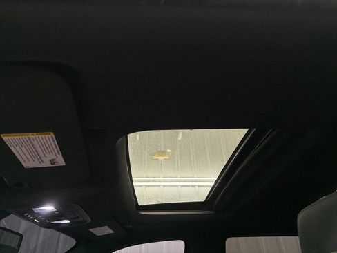 Used 2022 GMC Sierra 1500 AT4 w/ AT4 Premium Package image 13