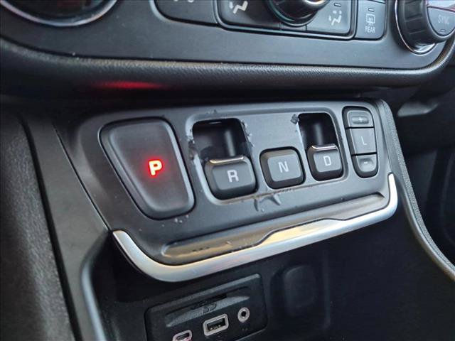 Used 2020 GMC Terrain SLT AWD/4WD image 12
