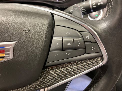 Used 2021 Cadillac XT5 Sportv w/ LPO, ONYX Package image 26