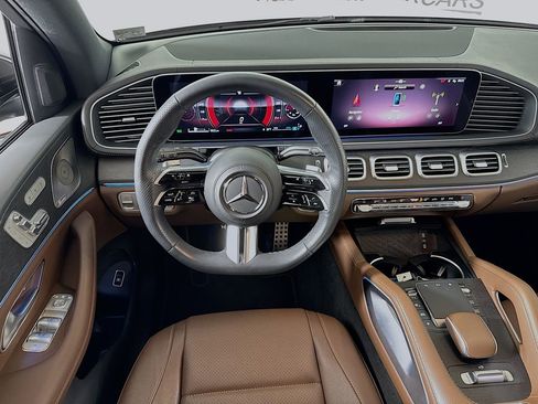 Used 2024 Mercedes-Benz GLS 450 4MATIC image 22