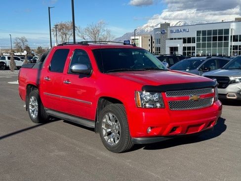 Used 2012 Chevrolet Avalanche LTZ image 1