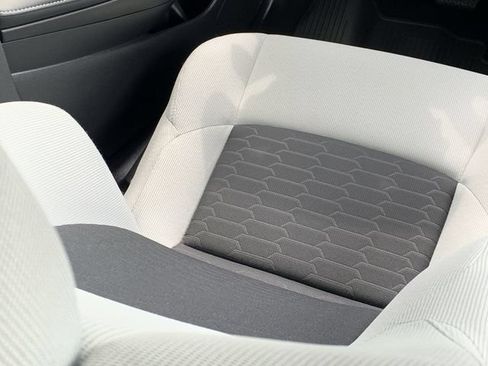 Used 2025 Toyota Corolla SE FWD image 18