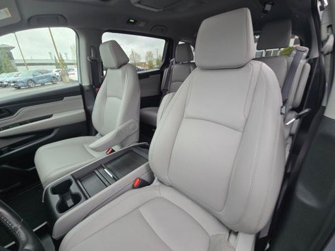 Used 2018 Honda Odyssey Touring image 23