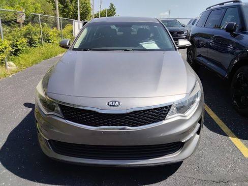 Used 2018 Kia Optima LX FWD image 13