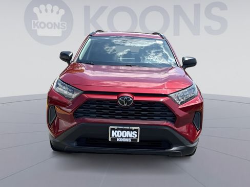 Used 2021 Toyota RAV4 LE w/ Carpet Mat Package (TMS) AWD/4WD image 11