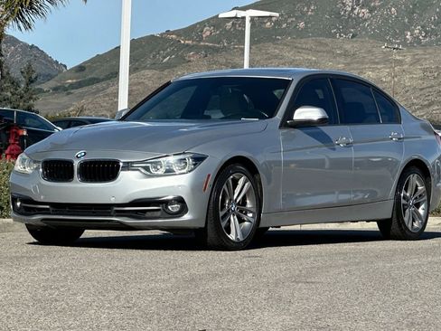 Used 2016 BMW 328i Sedan w/ Technology Package image 7