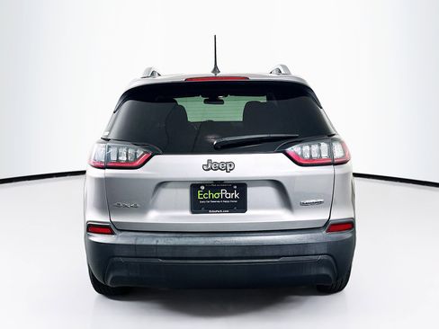 Used 2019 Jeep Cherokee Latitude w/ Popular Appearance Group AWD/4WD image 7