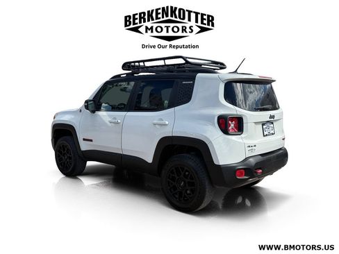 Used 2016 Jeep Renegade Trailhawk AWD/4WD image 5